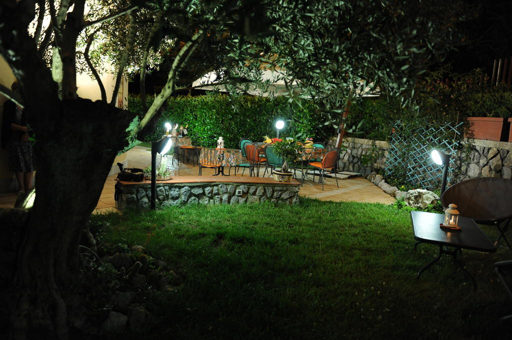 A 2 Passi Dagli Dei Bed & Breakfast Agerola Exterior foto